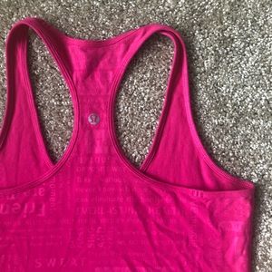 pink lulu tank w/ quotes 💘